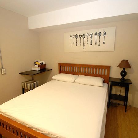 Mr. Lobster'S Secret Den Design Hostel Taipei Bagian luar foto