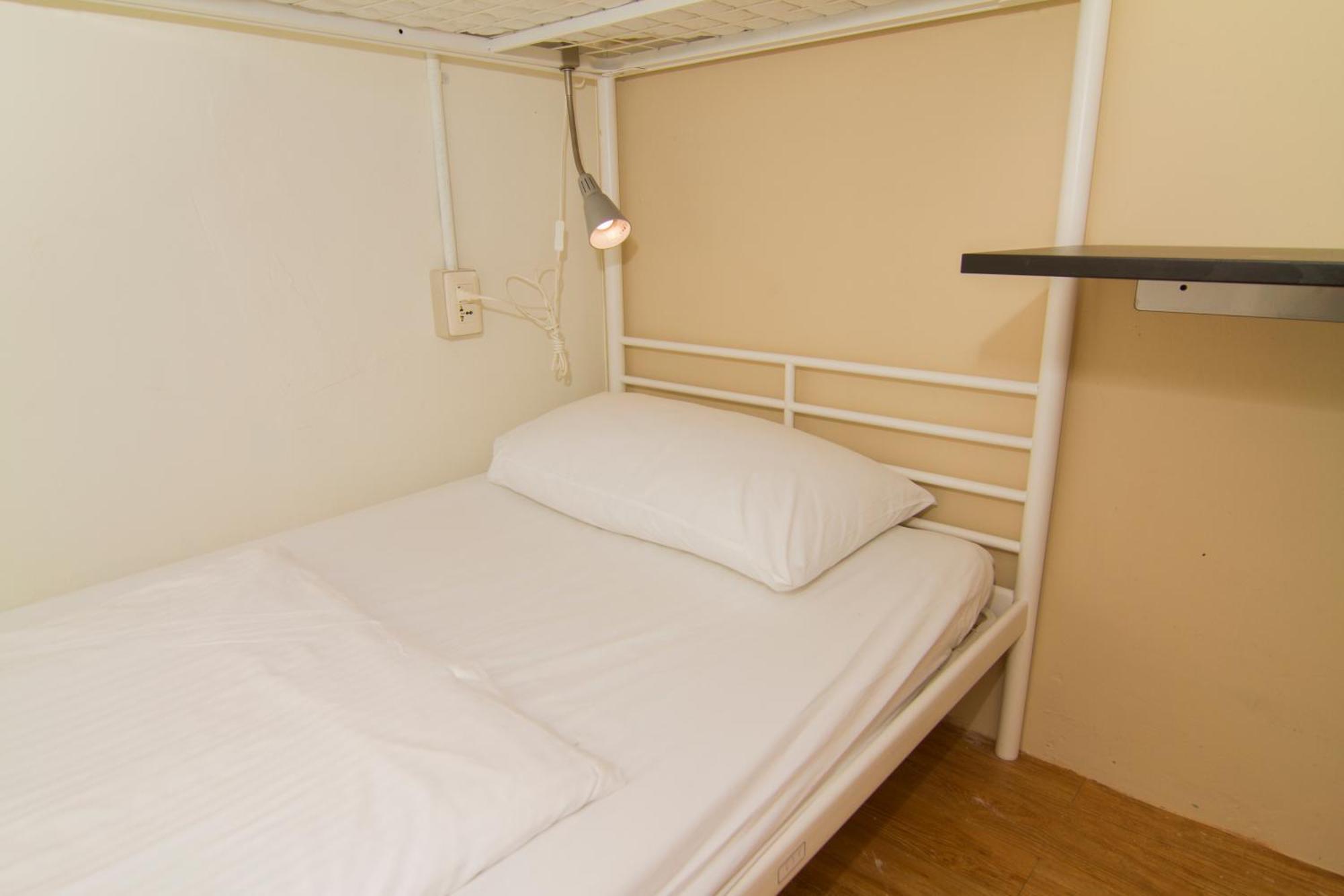 Mr. Lobster'S Secret Den Design Hostel Taipei Ruang foto