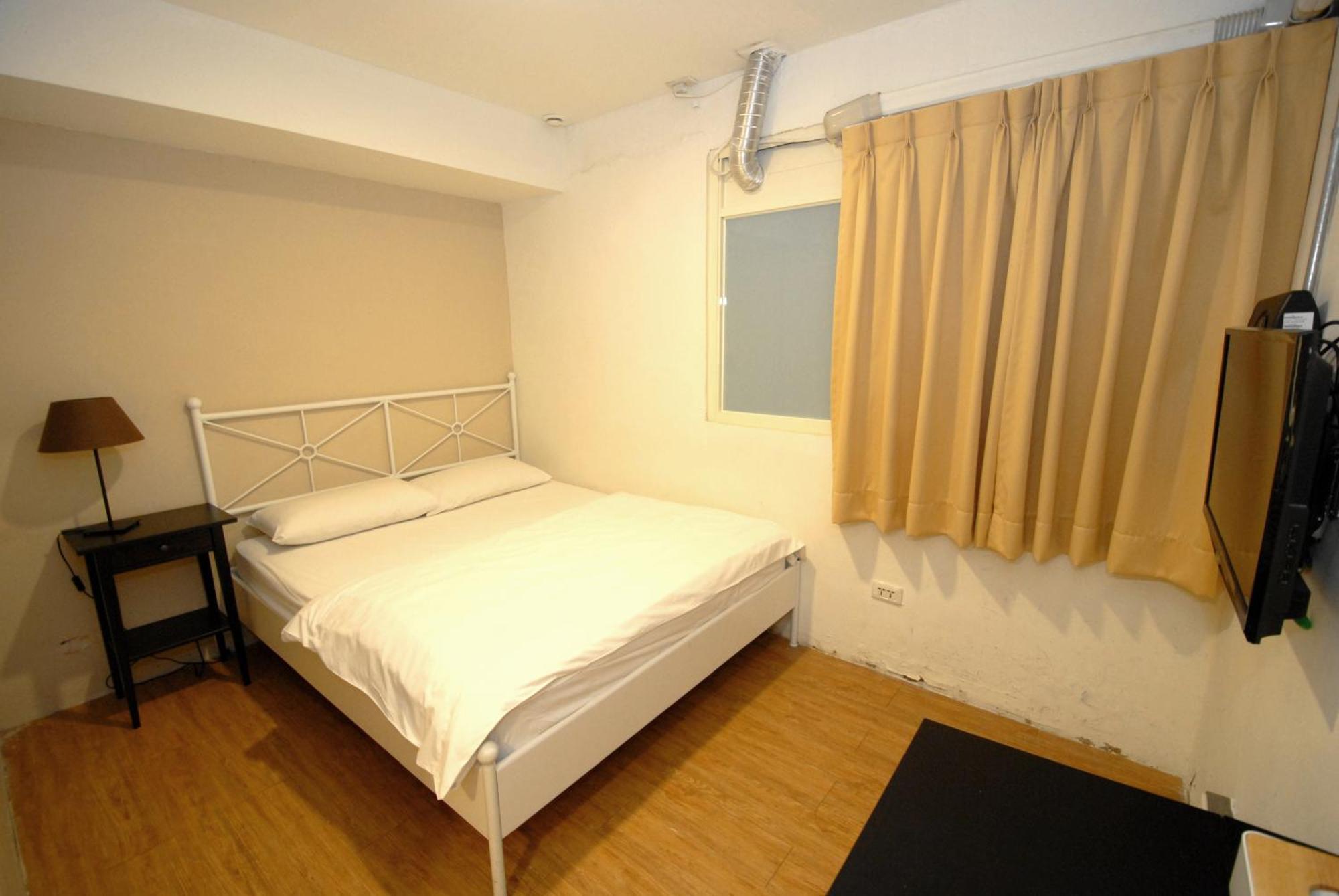 Mr. Lobster'S Secret Den Design Hostel Taipei Ruang foto